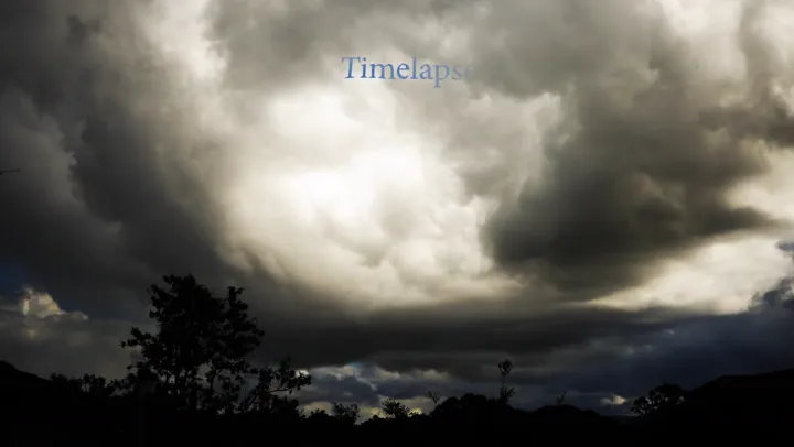 Às Nuvens, Mudgeeraba, Austrália